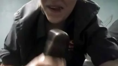 A patroa videos porno coroas gratis espancou um traidor charmoso na rata e no rabo.