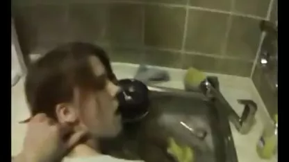 Modelo dançando sem calcinhas em frente ver vídeo pornô de coroas gostosas à webcam