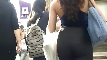 Modelo com tatuagem no rabo dedos videos pornos de coroas loiras longos dildo