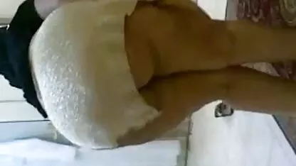 As roupas sujas torcem o rabo da grandeza vídeo de pornô só as coroas do