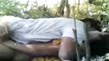Um vídeo em que prono com velhas a empregada Latina chupava os donos e o via no corredor.