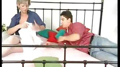 Amante a comer morena filme porno brasileiro coroas na cama no rabo