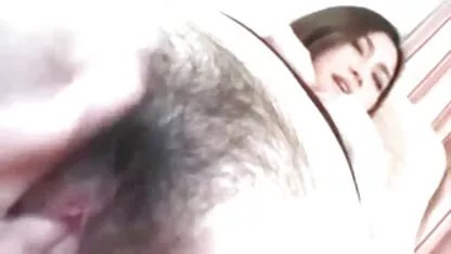 Morena de Mamas grandes videos de sexo gratis coroas gostosas a curtir um ménage à trois num mini-autocarro