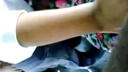 Uma mulher negra faz um broche a vídeo pornô de coroas brasileira um tipo e dá-lhe.