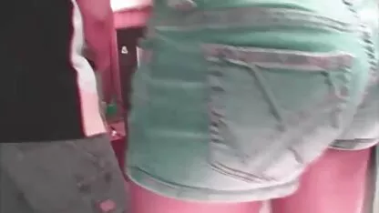 Morena fode sexo anal com um pornô de coroas brasileiras vibrador preso aos cacifos