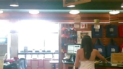 Um negro careca num quarto de hotel com uma boa empregada filme porno com coroas gratis caótica Loiras na vagina