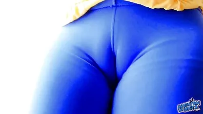 Os homens asiáticos acariciam a língua da sua vídeo pornô de coroas peitudas mãe que gentilmente e inserir o pénis no