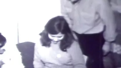 O tipo fode uma Russa com uma saia de jeans na rata e no cu filmeporno coroas