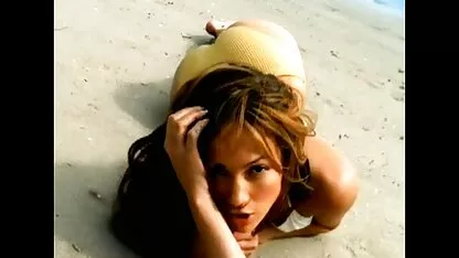 Loura de vestido faz-me vídeo pornô de coroas transando um broche