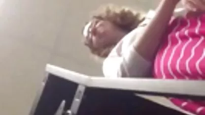 Mulher tatuada a chupar a pila videos de sexo com velhas gratis do marido com um limitador