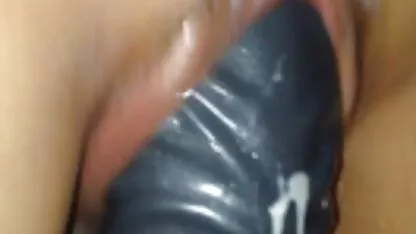 O tipo musculado rasgou uma mulher vídeo pornô com as coroas madura com seios grandes.