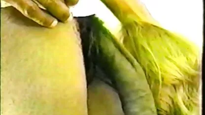 A rapariga estava a montar um membro da vídeo pornô de coroas brasileira Máquina Do Sexo à frente da Câmara.
