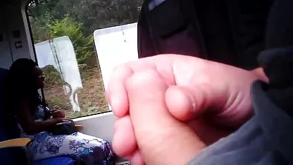 O dono da casa meteu uma videos pornos com coroas peitudas pila grande na vagina de uma tatuadora.