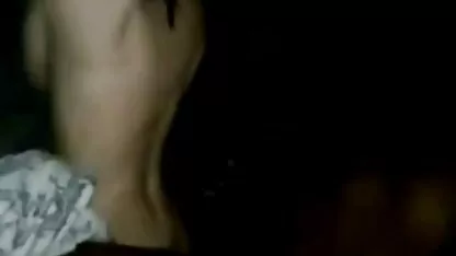 Esmaga um jovem de calções brancos vira-se debaixo vídeo pornô de coroas de 40 anos do eldak, grande falsificador adulto.
