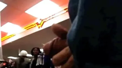 Massagista esfregando cliente filme porno de idosas com corpo nu em óleo