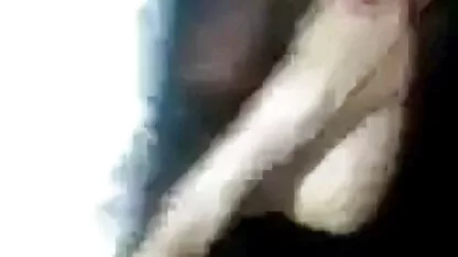 Dança vídeo pornô de coroas brasileira o rabo de uma mulher negra encurtada