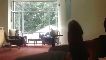 Cara de montador pornô de coroas de 70 anos e fez-lhe um broche.