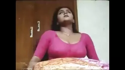 As mulheres encaracoladas mostravam pernas elegantes vídeo pornô de coroas fazendo sexo em meias