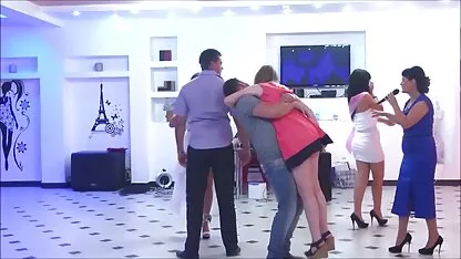 Motorista de táxi foder Morena Peluda no banco de trás videos de sexo gratis coroas gostosas do carro