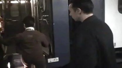 Duas mulheres asiáticas fazem amor vídeo pornô de mulheres maduras depois de um banho com uma amiga num hotel.